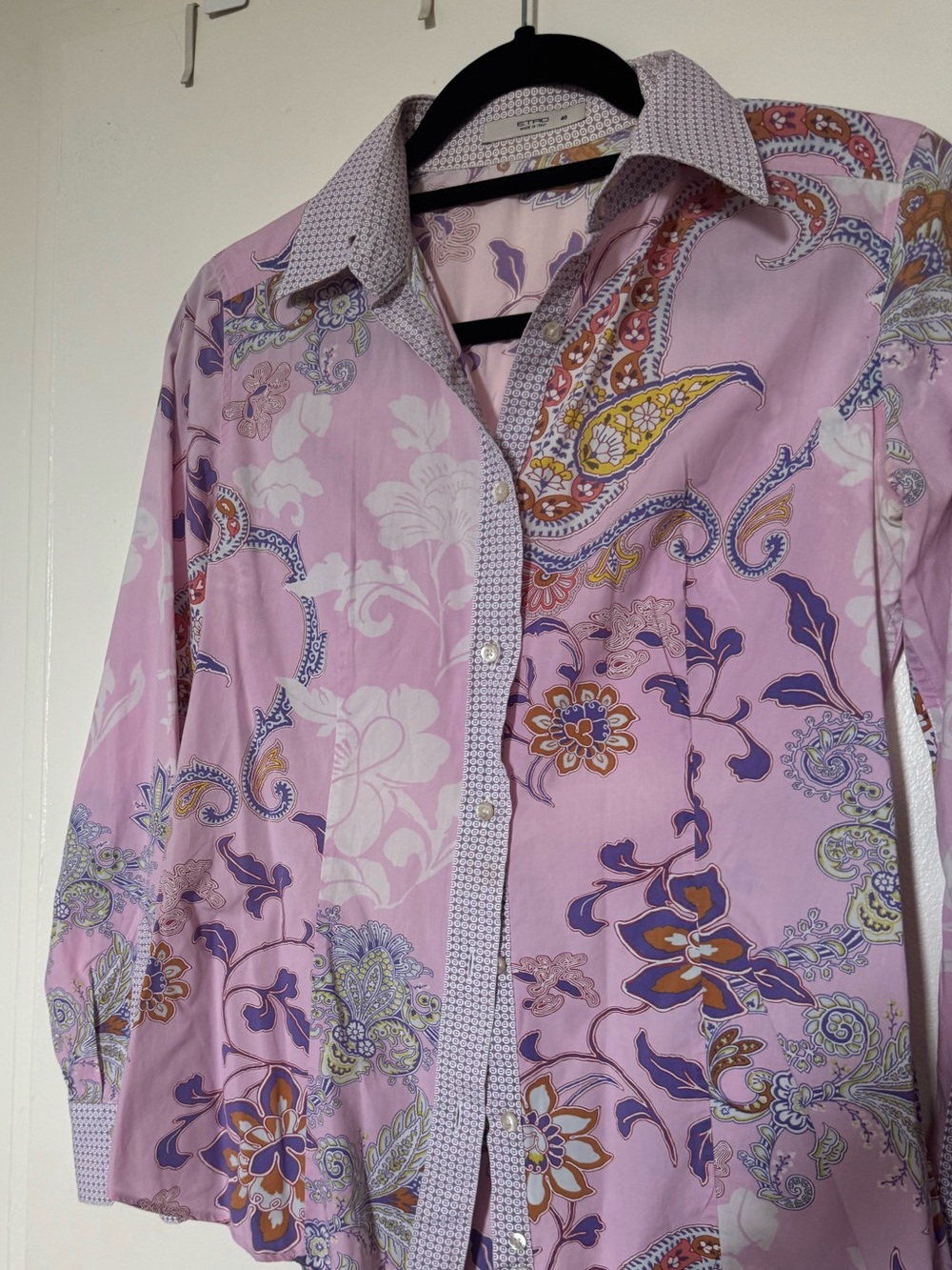 ETFO  Pink Paisley Floral Button-Down blouse